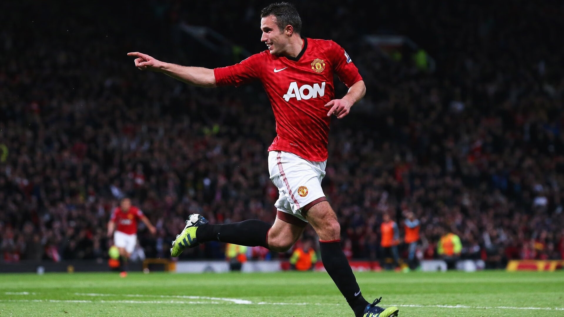 英超“关键战”：曼联对阵热刺，冠军大势暗流涌动